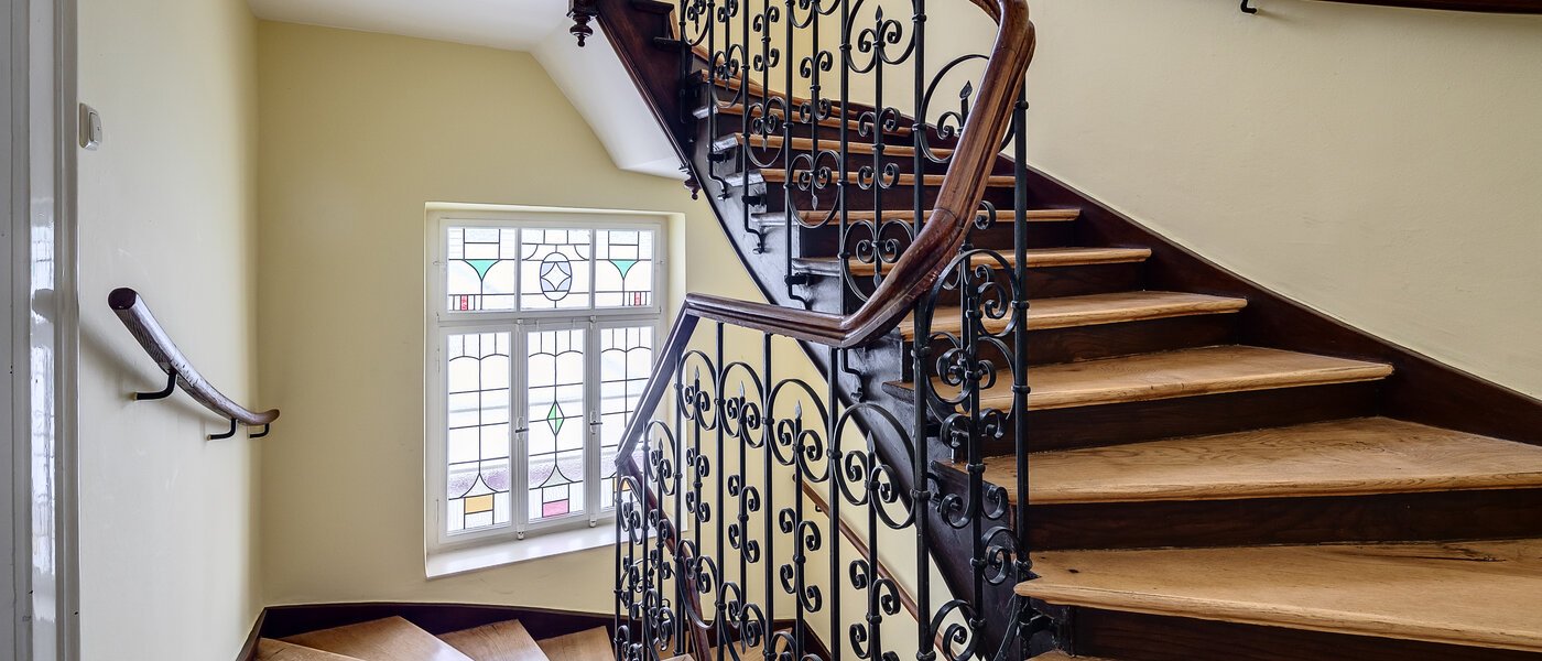 apartment München Lehel 01 staircase 13035