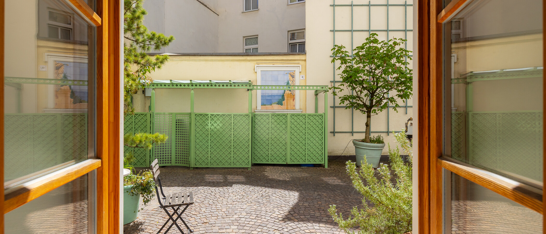 apartment München Lehel 01 view 1304