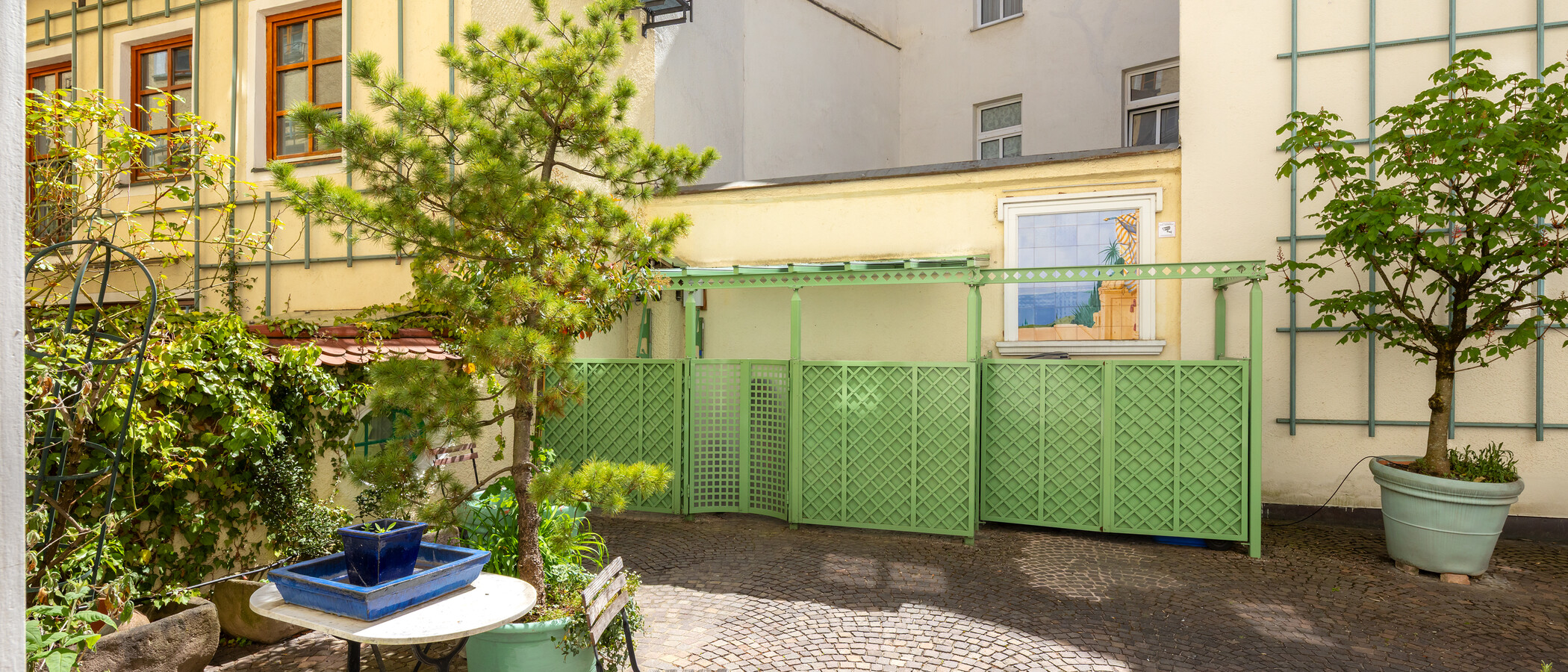 apartment München Lehel 01 inner courtyard  1304