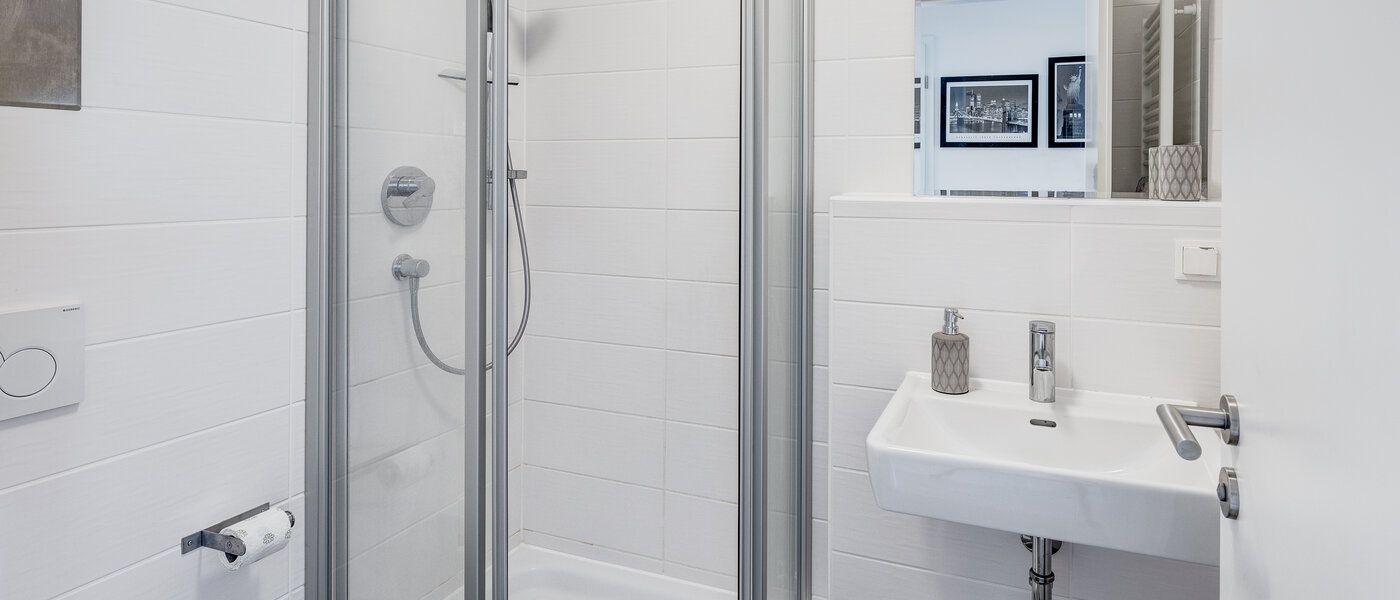 apartment Haar 01 2. bathroom 13044