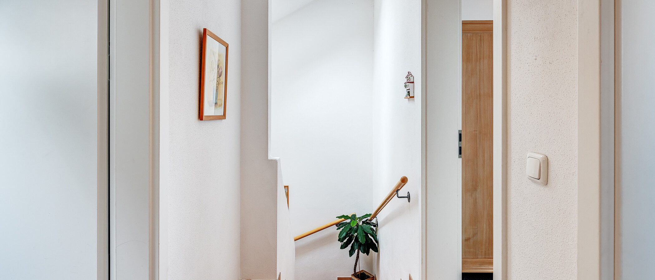 semi-detached house Schäftlarn 03 hall 13045