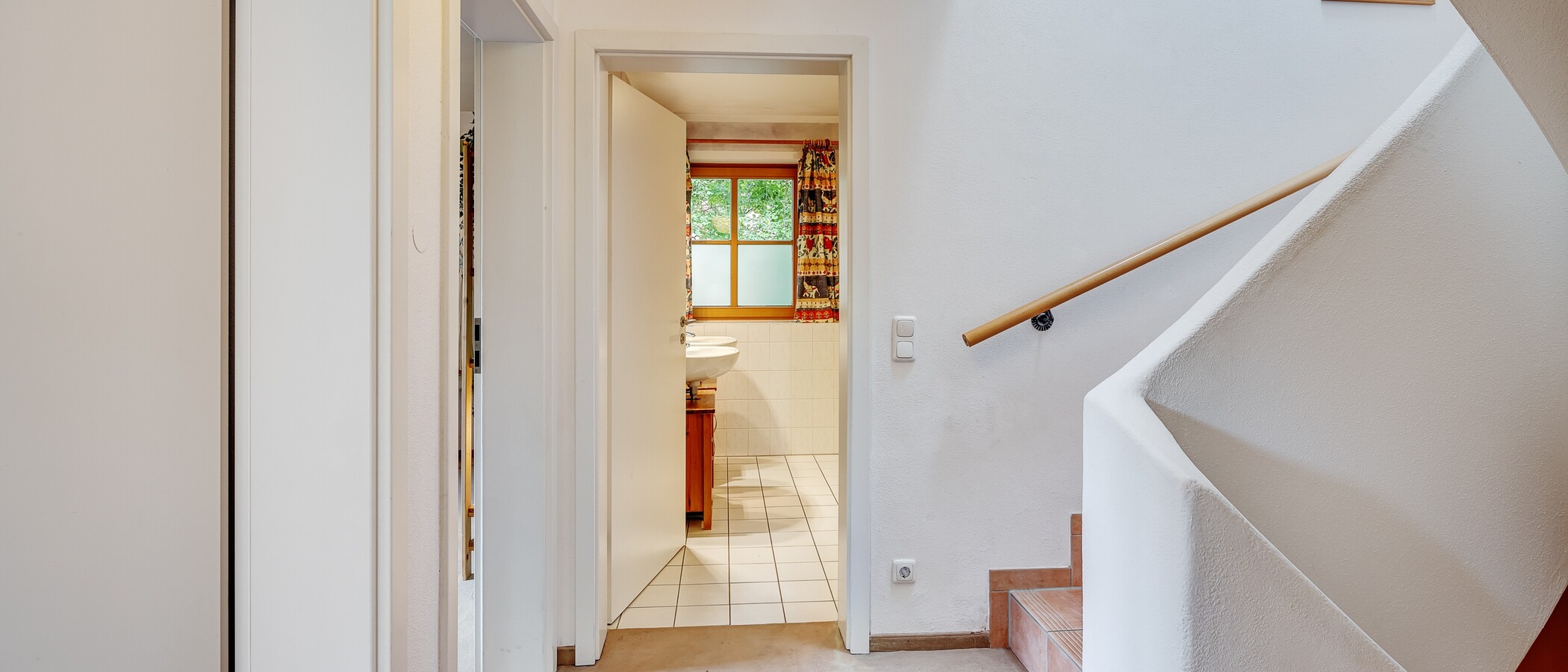 semi-detached house Schäftlarn 06 hall 13045