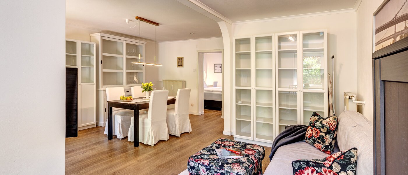 apartment München Parkstadt Bogenhausen 05 living area 13049