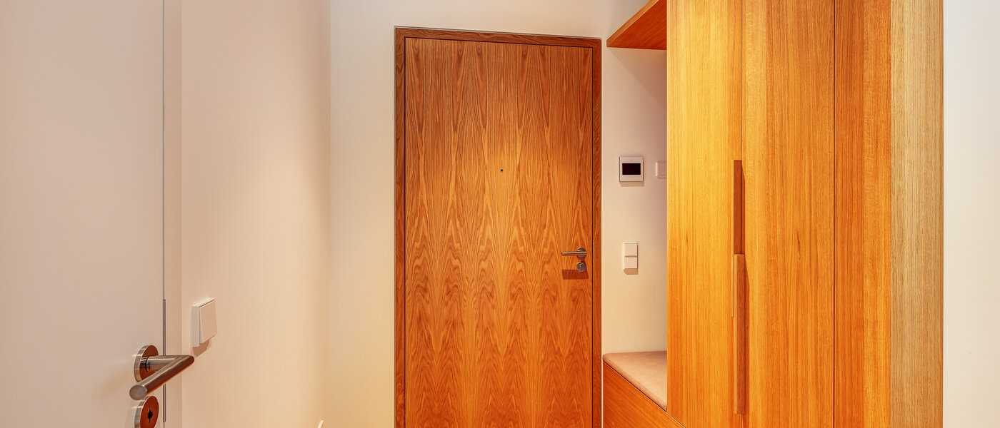 apartment with garden 	 München Harlaching 01 hall 13067