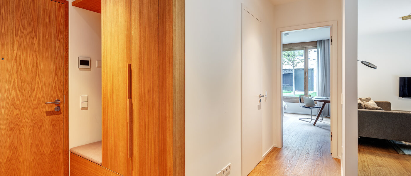 apartment with garden 	 München Harlaching 03 hall 13067