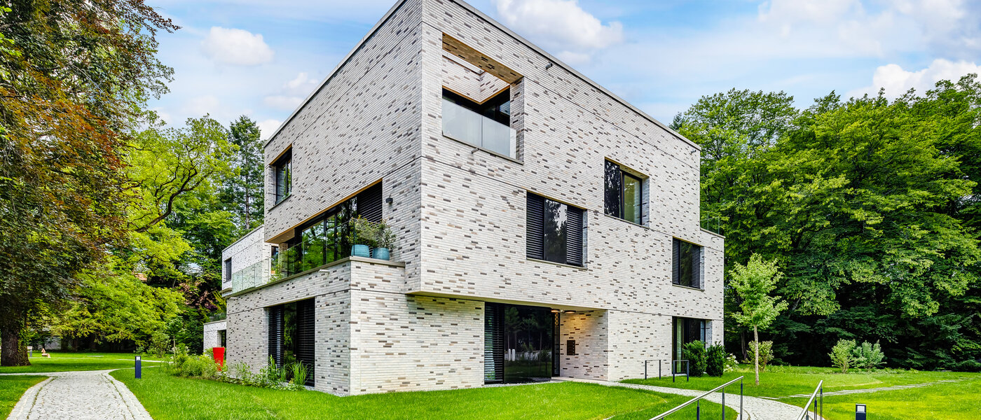 apartment with garden 	 München Harlaching 03 community 13067