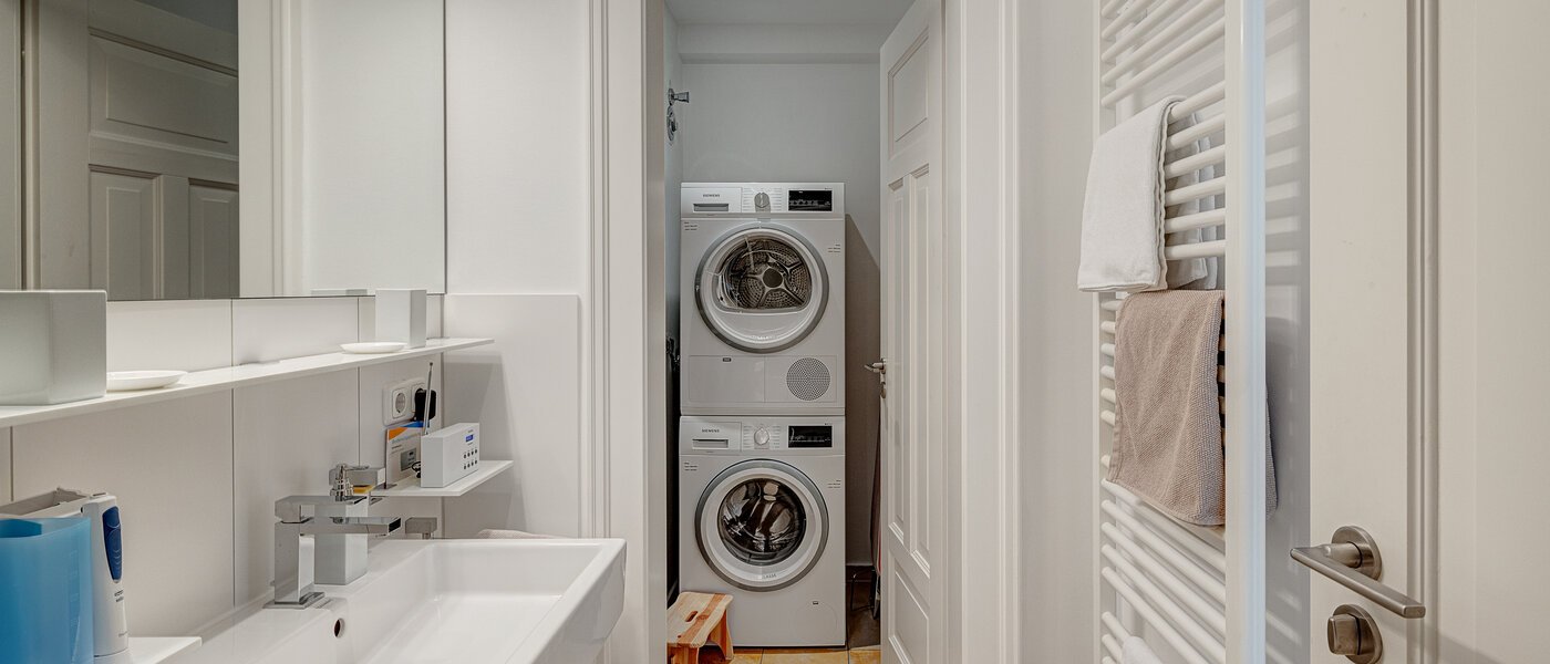apartment München Schwabing-West (rund um den Hohenzollernplatz) 02 bathroom 13089