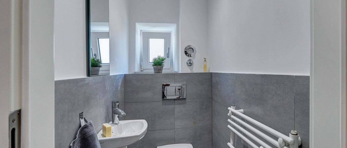 apartment München Laim 01 separate toilet 13103