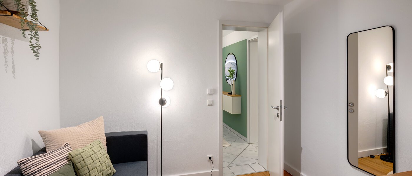 maisonette München Trudering 04 Workspace/Guestroom 13109