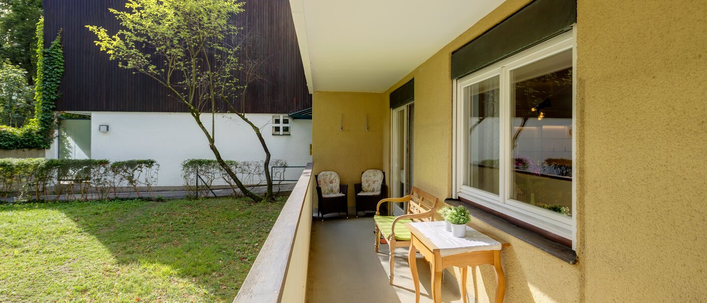 apartment München Nymphenburg 02 balcony 13111