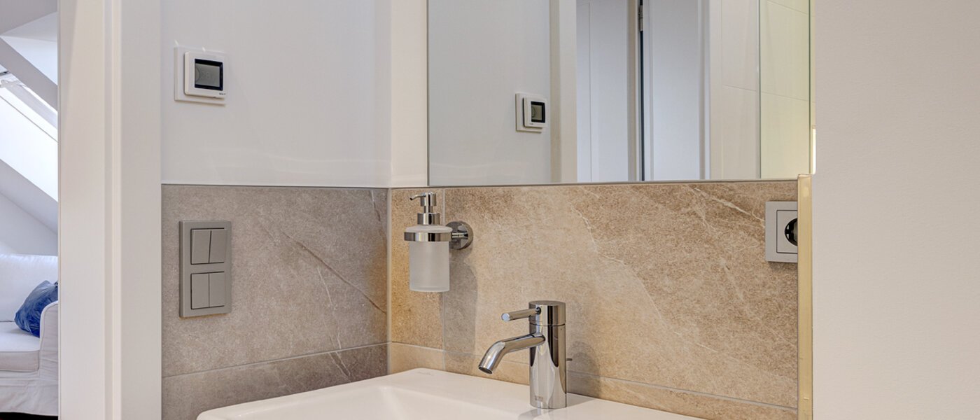 maisonette München Neuhausen 04 2. bathroom 13127