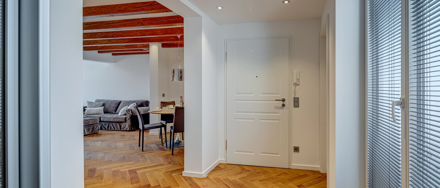 maisonette München Neuhausen 01 hall 13127