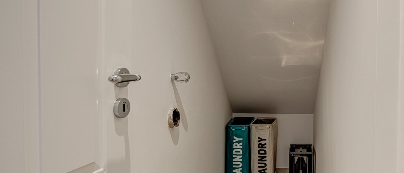 maisonette München Neuhausen 02 storage room 13127