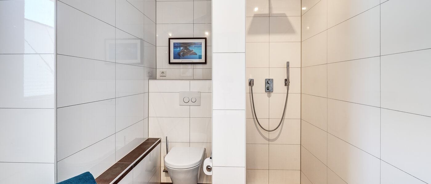 semi-detached house Vaterstetten 03 bathroom 13140