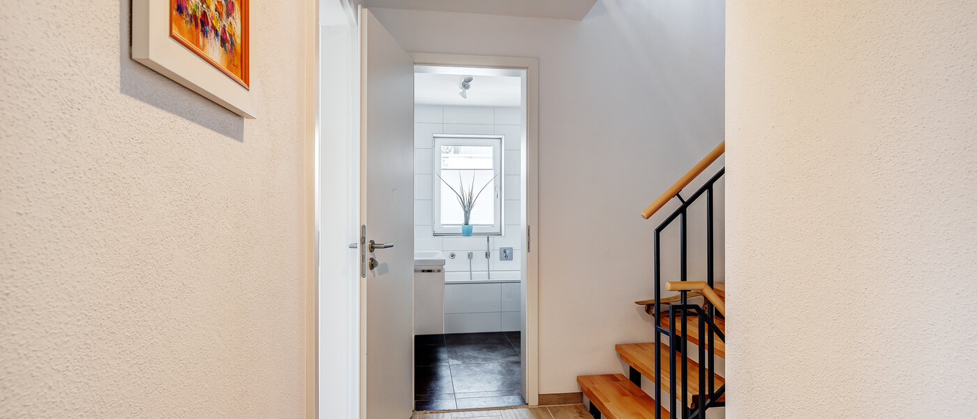 semi-detached house Vaterstetten 01 hall 13140