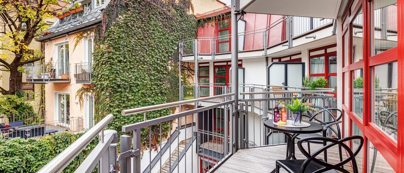 apartment München Schwanthalerhöhe 02 balcony 13142
