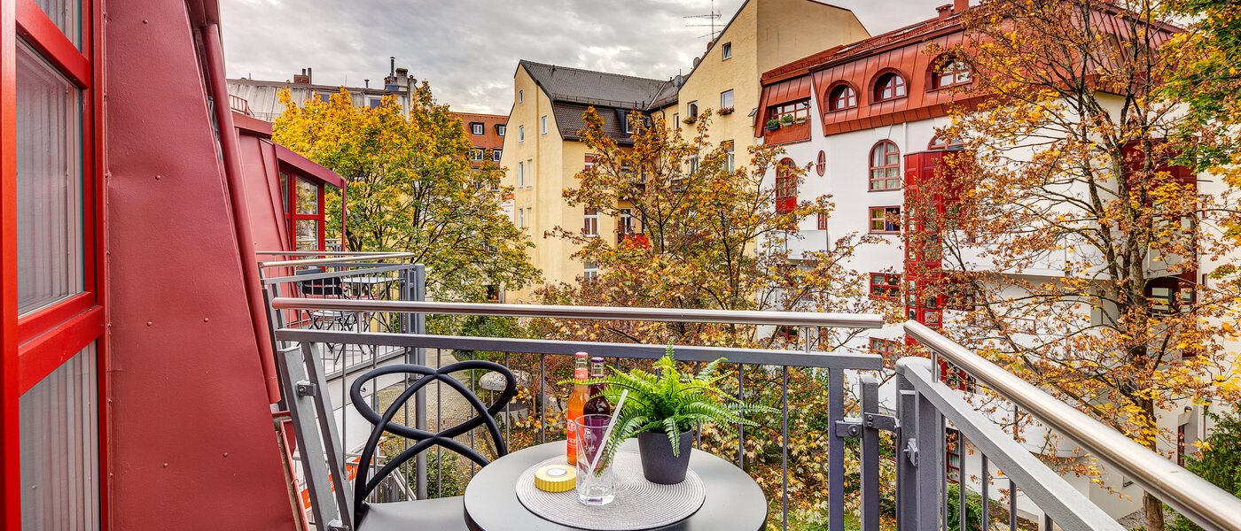 apartment München Schwanthalerhöhe 01 balcony 13143