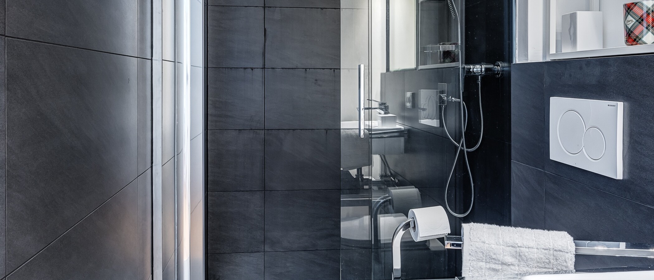 maisonette München Olympiadorf 01 2. bathroom 13150