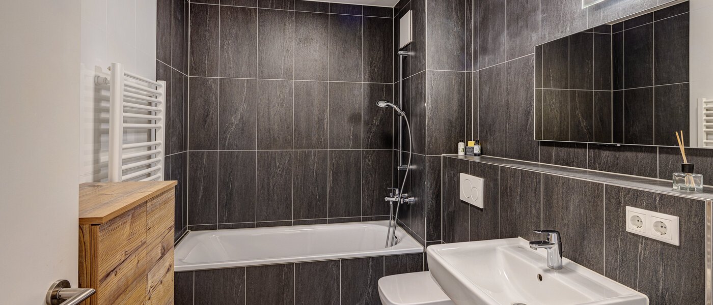 apartment Vaterstetten 01 bathroom 13151