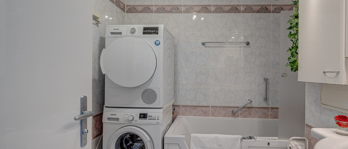 apartment München Haidhausen 03 1. bathroom 13152