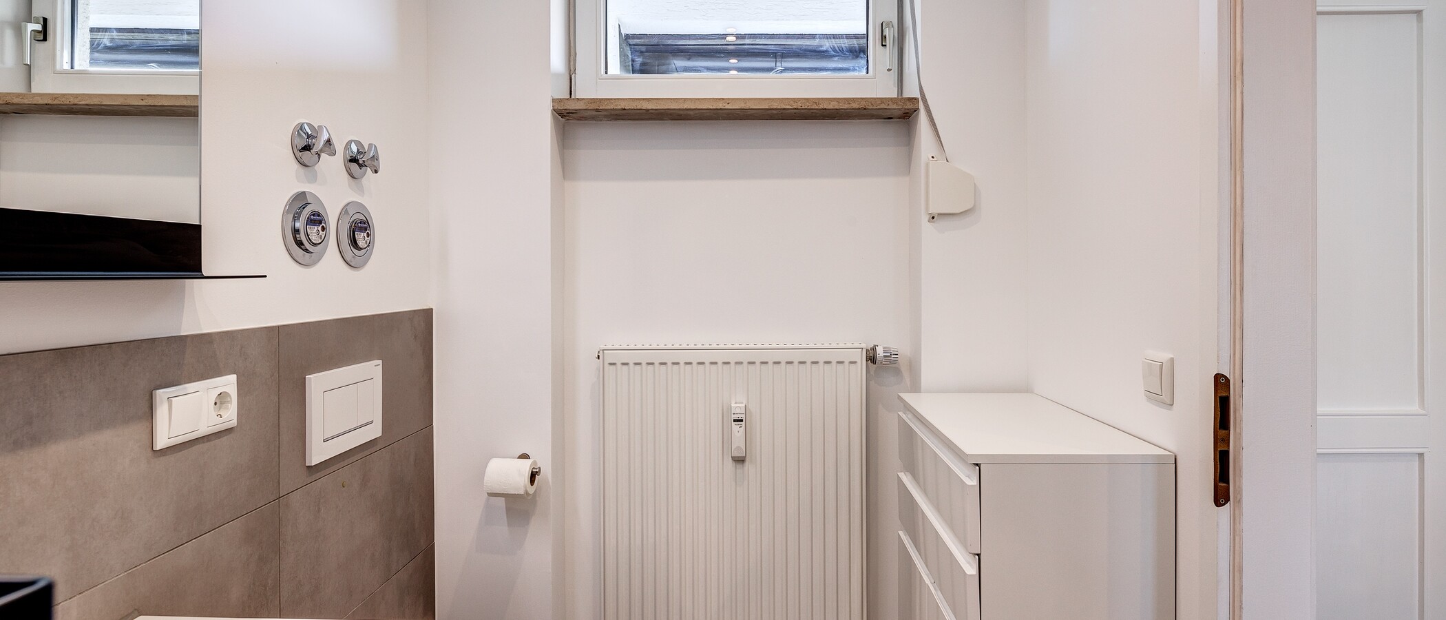 apartment München Milbertshofen 02 separate toilet 13155