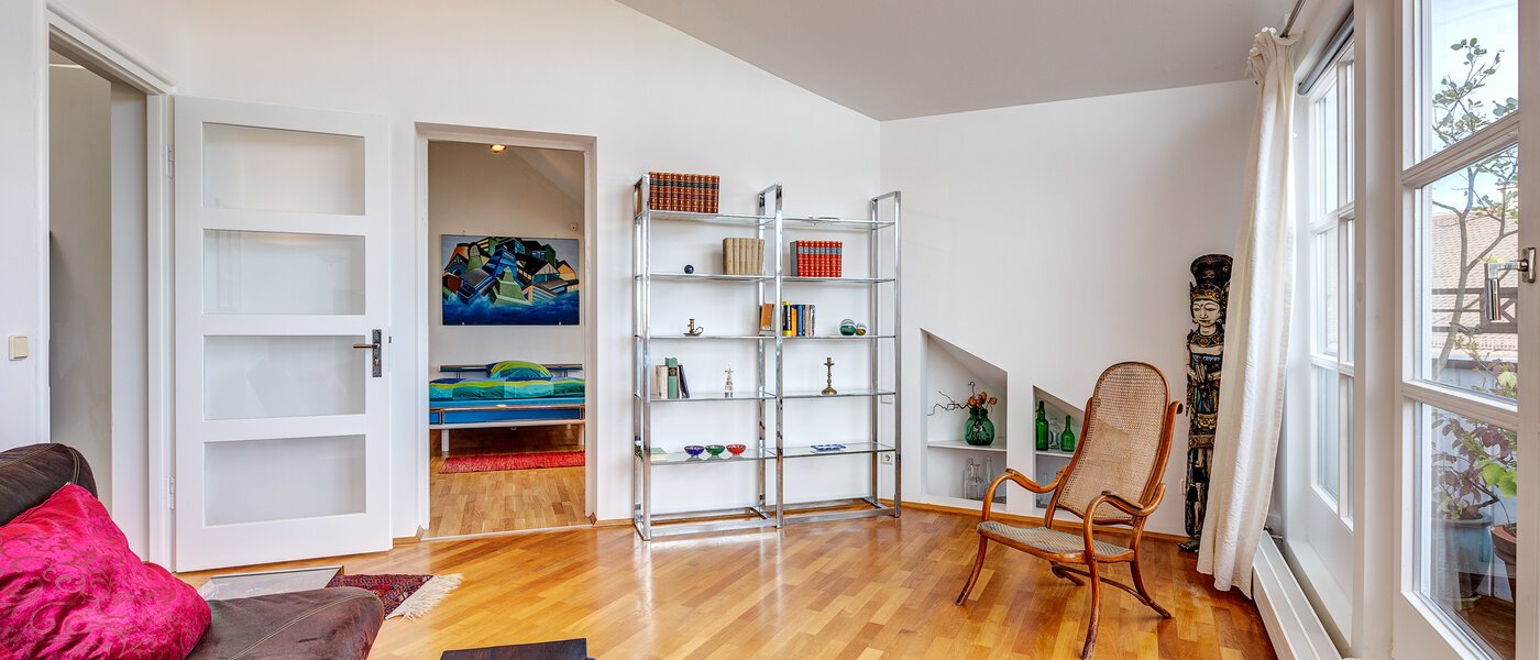 apartment München Schwabing (links der Leopoldstraße) 03 living room 13164