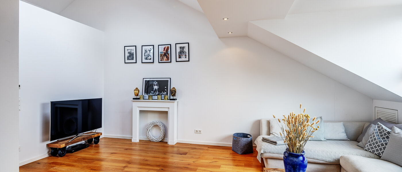 maisonette-gallery apartment München Maxvorstadt - Museumsviertel 01 living area 13166