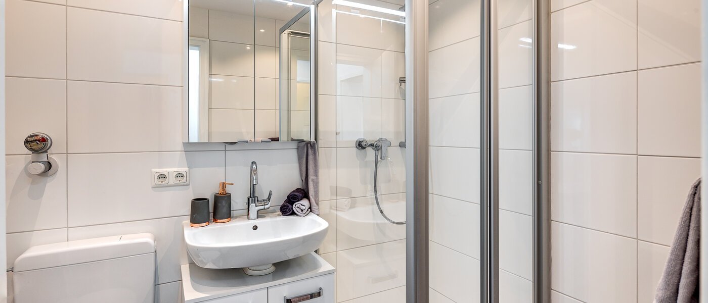 apartment München Sendling-Westpark 01 bathroom 13170