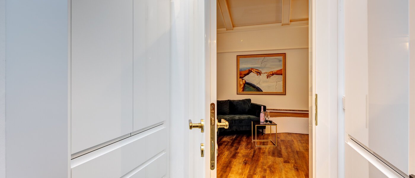 attic apartment Baldham 03 kitchen 13188