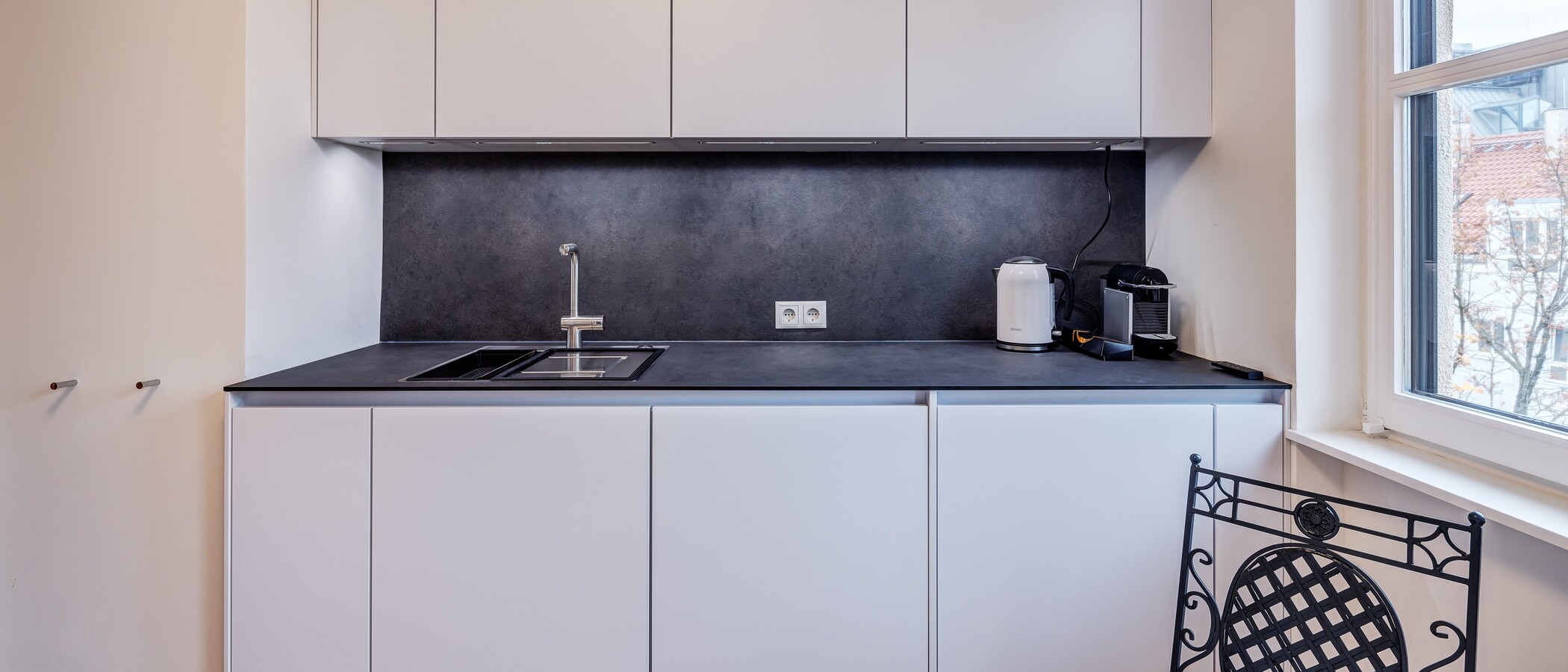 apartment München Neuhausen 05 kitchen 13199