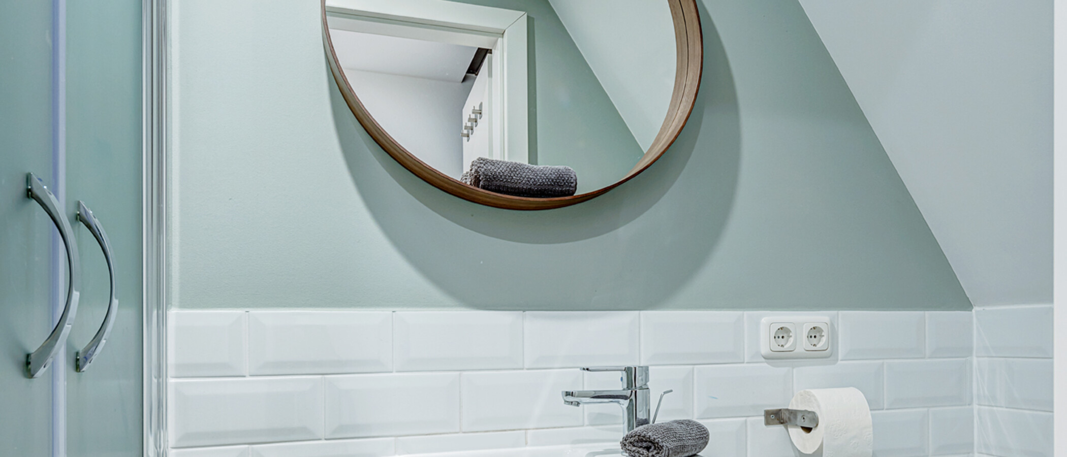 corner townhouse München Pasing 01 2. bathroom 13218