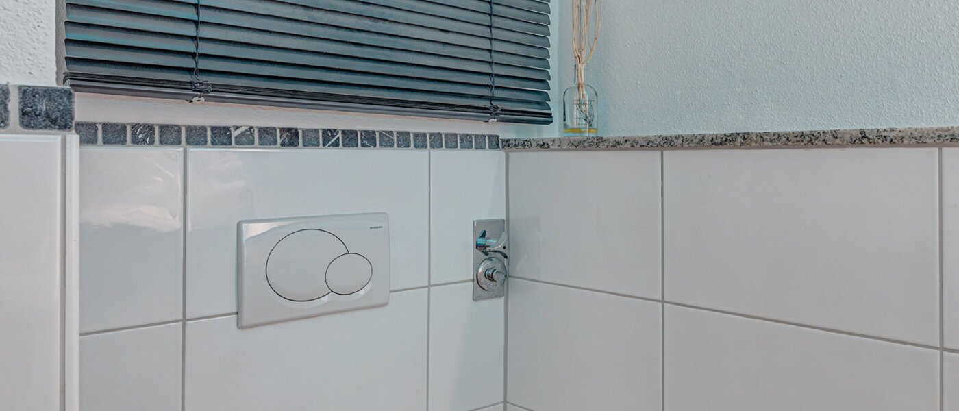 apartment München Trudering 02 separate toilet 13220