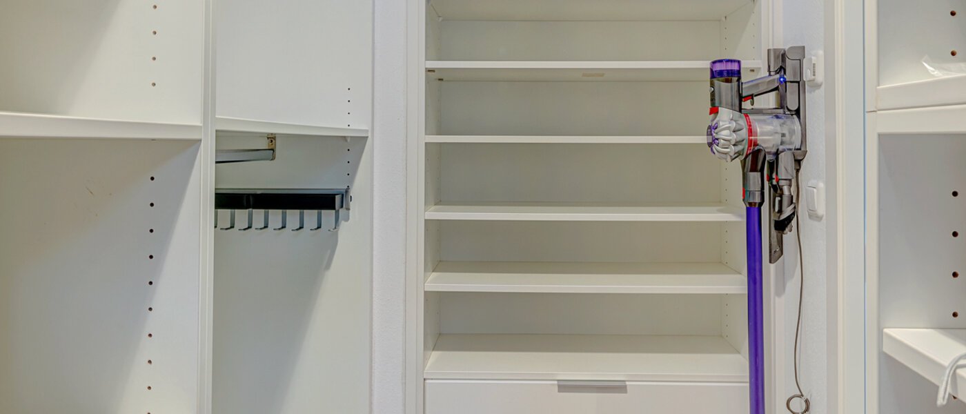 apartment München Trudering 01 Walk-in closet 13220