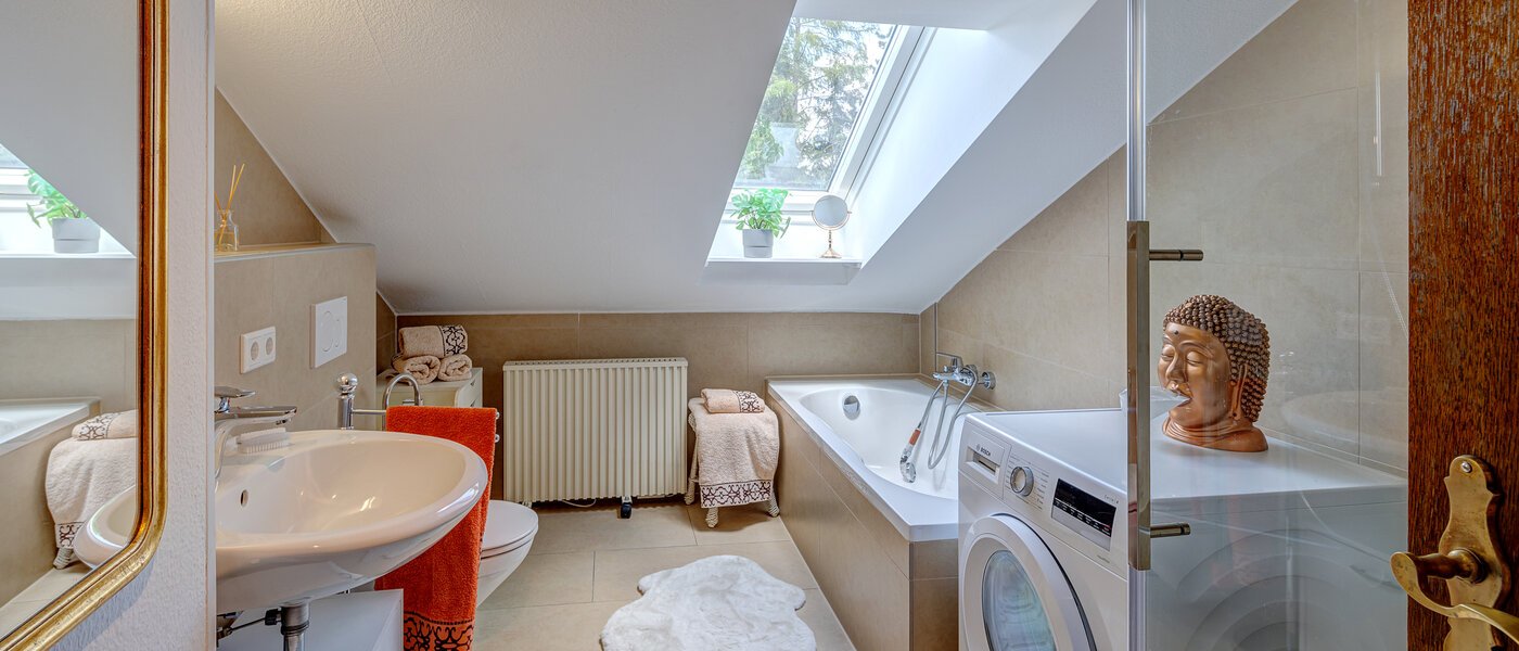 attic apartment Inning am Ammersee 01 bathroom 13224