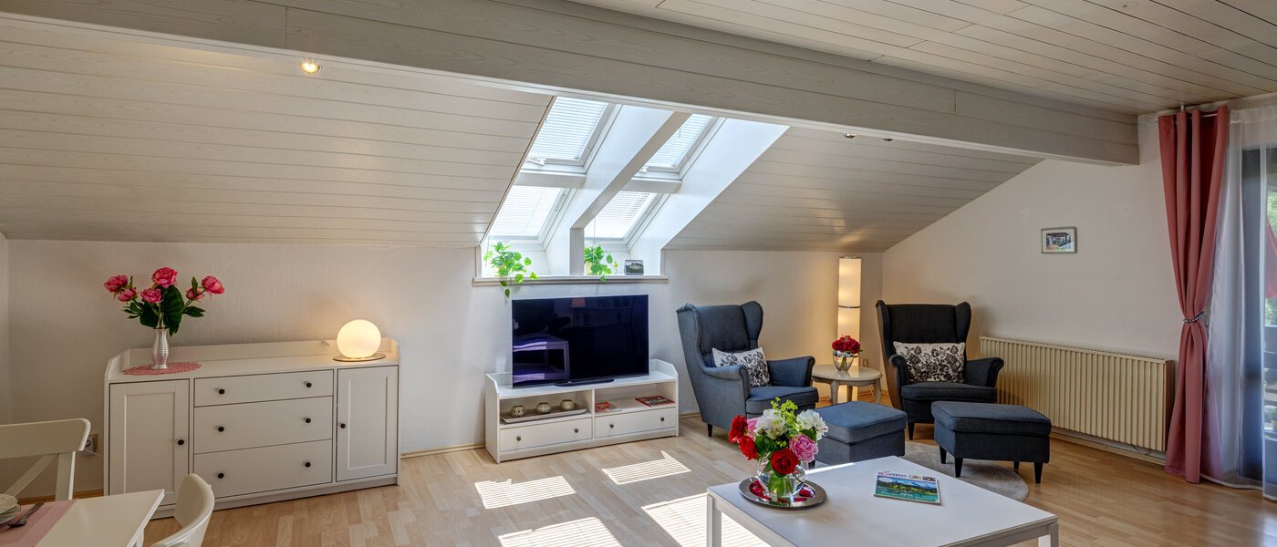 attic apartment Inning am Ammersee 02 living area 13224