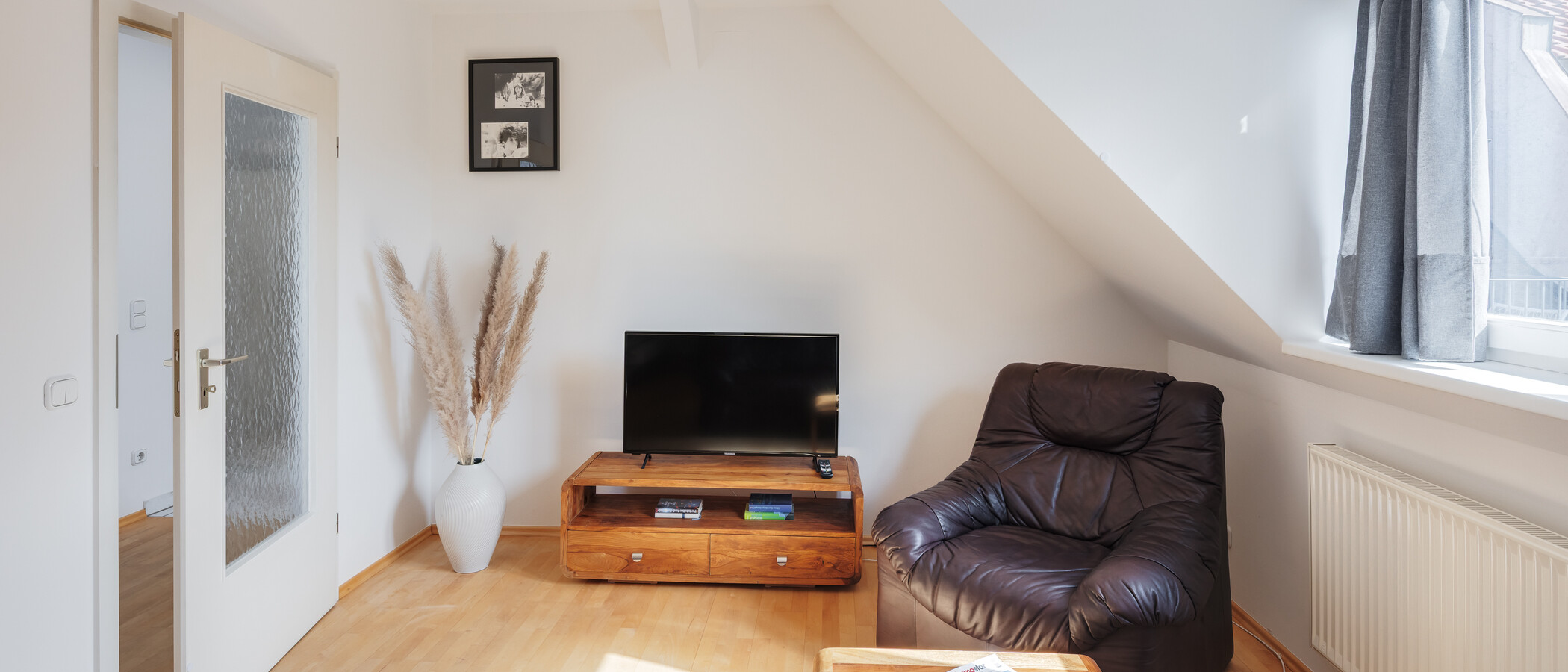 attic apartment München Laim 05 living room 13229