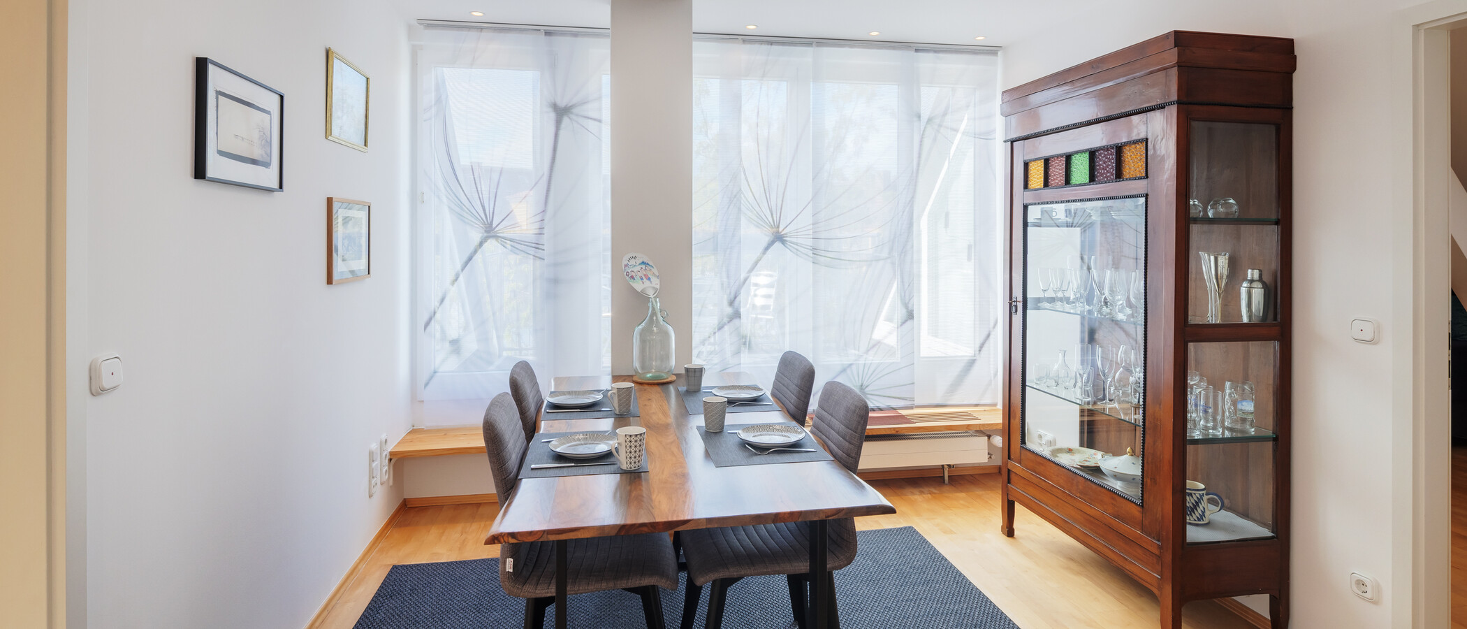 attic apartment München Laim 02 dining room 13229