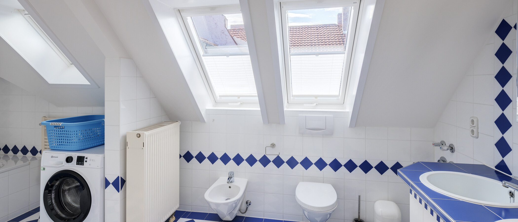 attic apartment München Laim 02 1. bathroom 13229