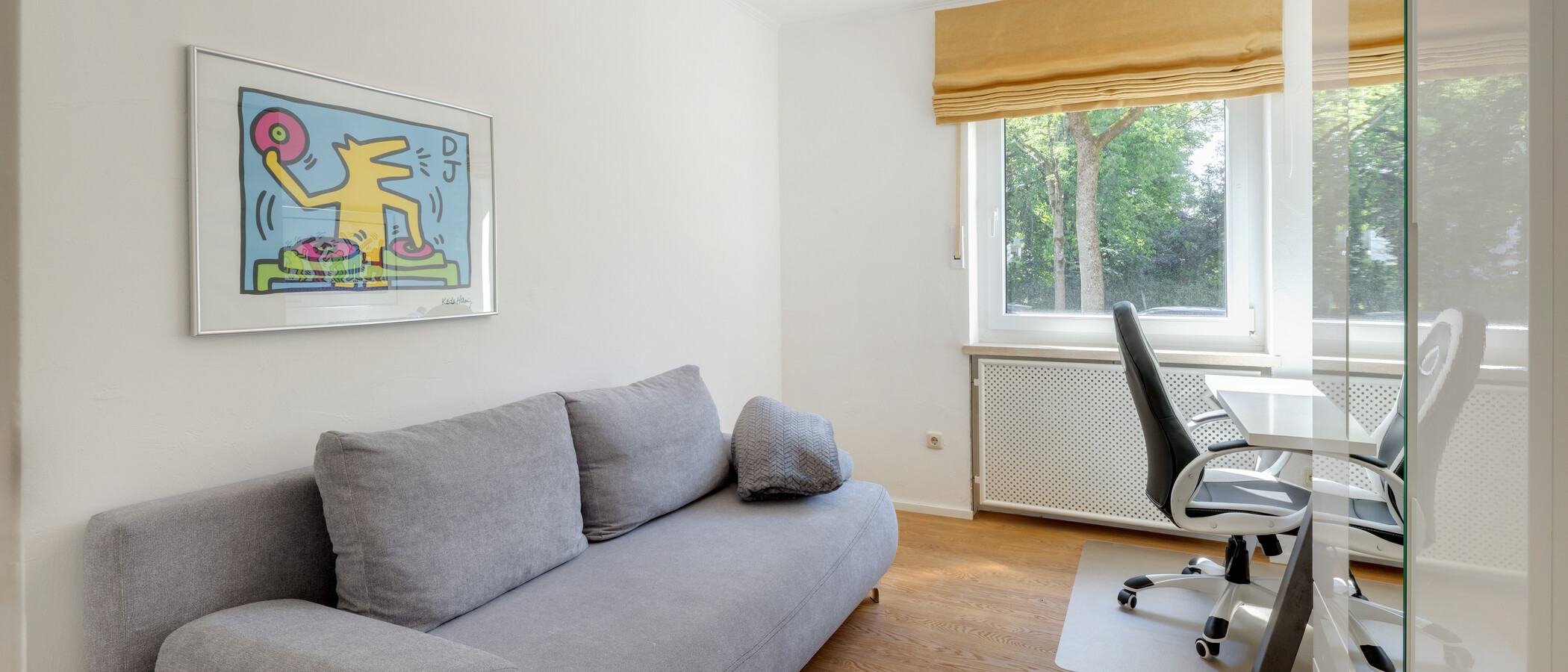 apartment München Solln 01 Workspace/Guestroom 13230