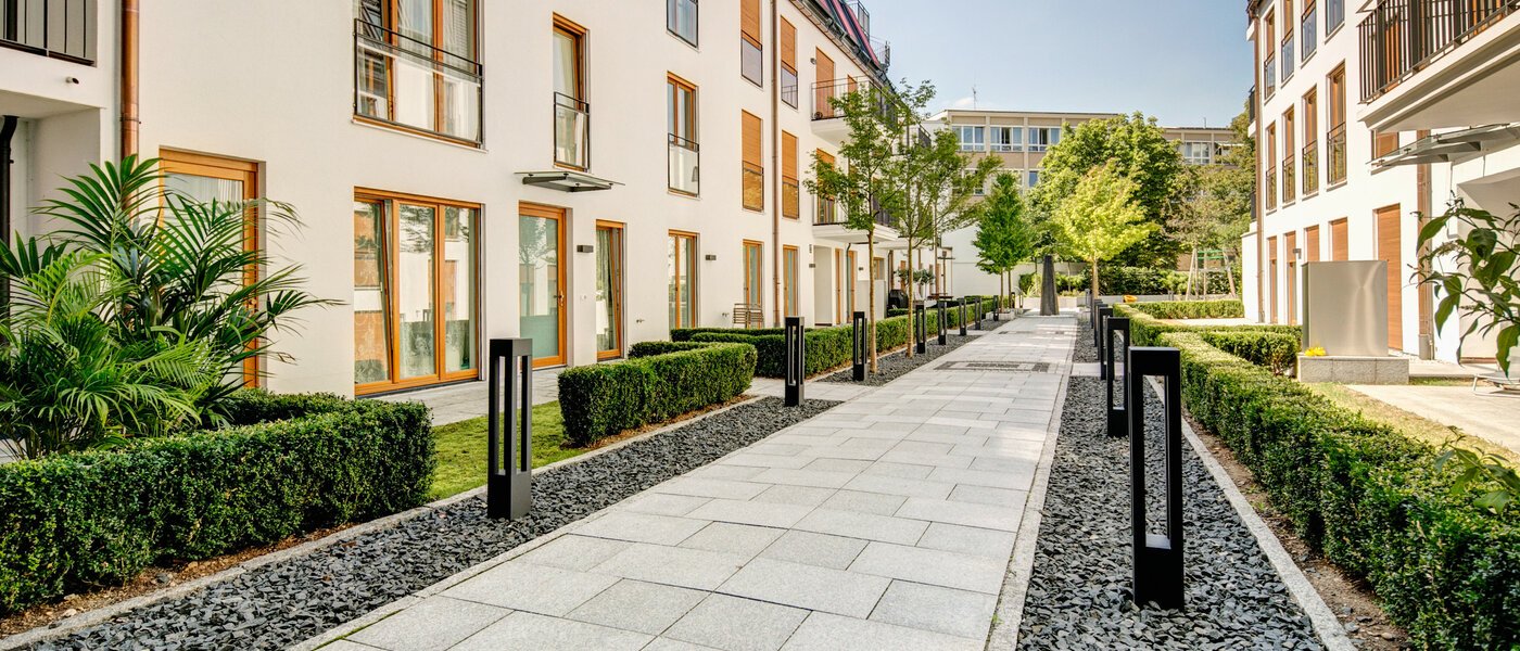 apartment München Maxvorstadt - Westen 01 inner courtyard  13240