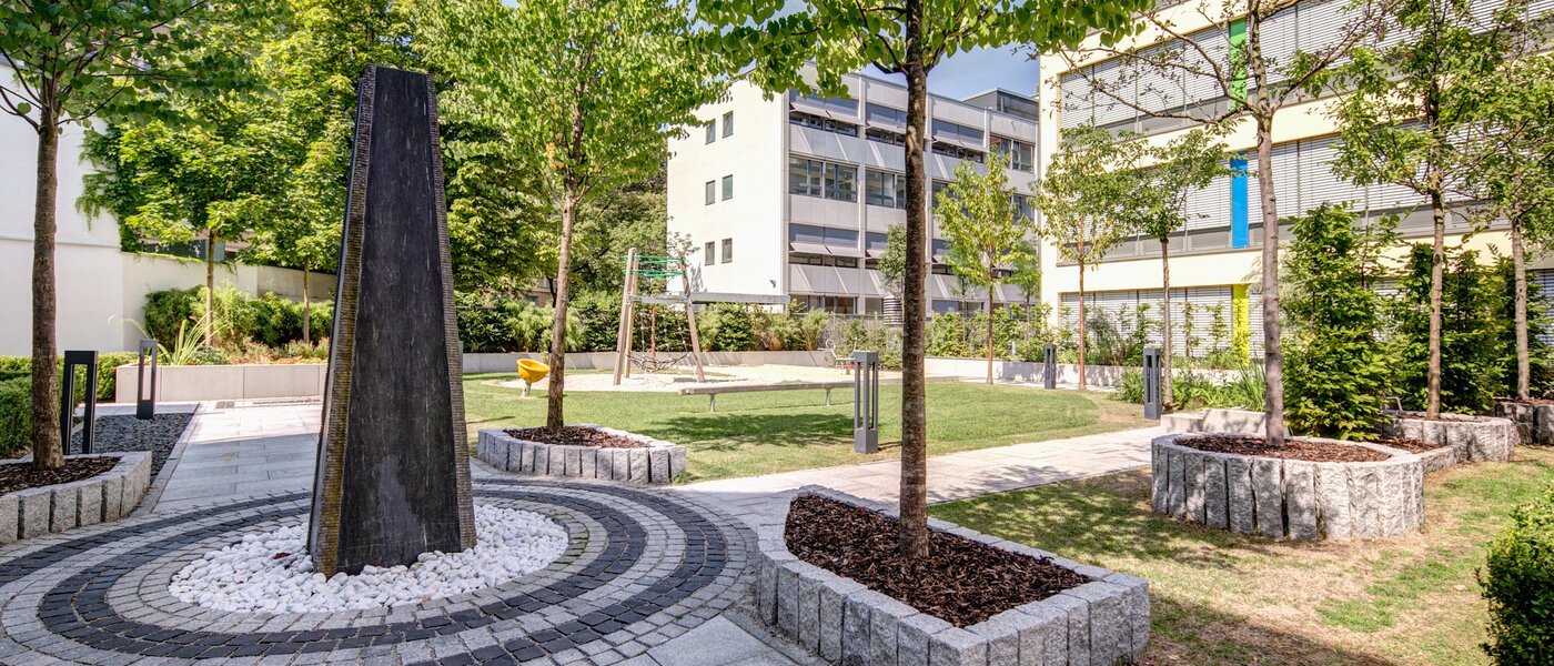 apartment München Maxvorstadt - Westen 02 inner courtyard  13240