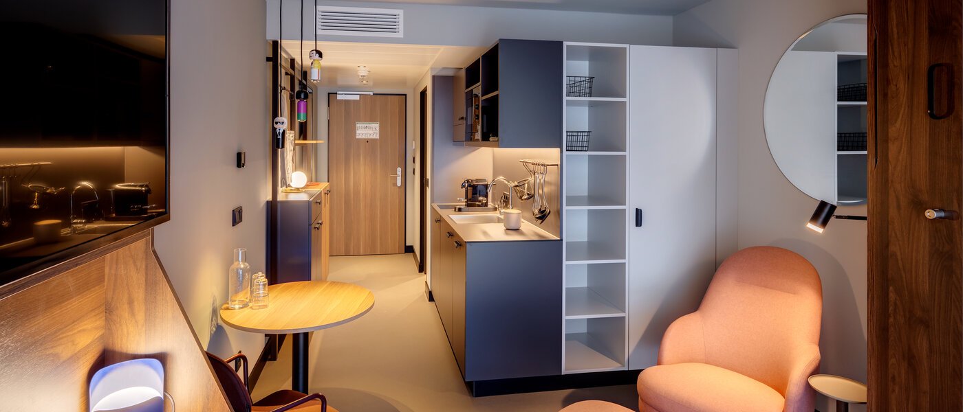 studio München Neuperlach 03 living area 13248