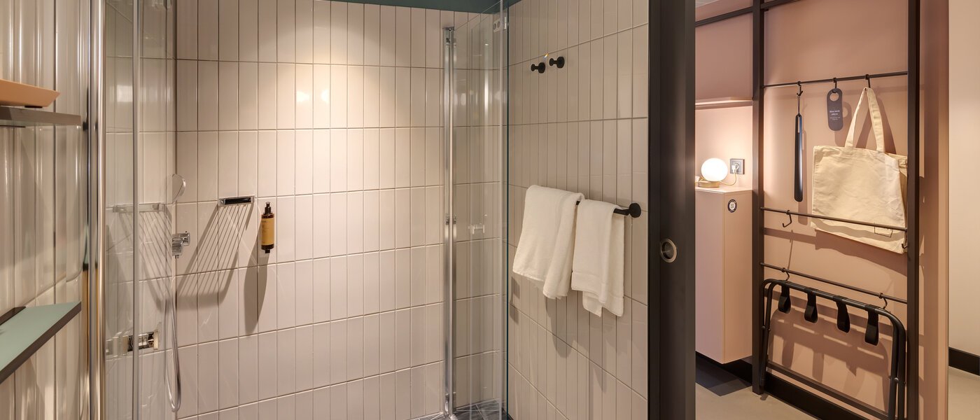 apartment München Neuperlach 01 bathroom 13251