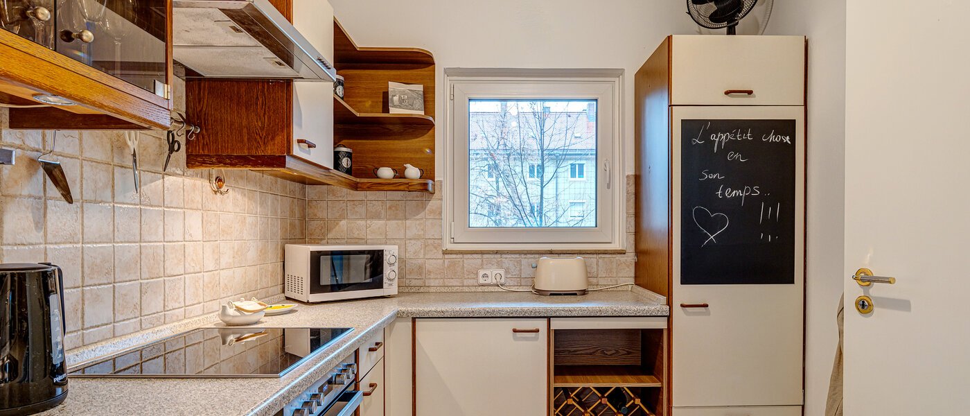 apartment München Bogenhausen 03 kitchen 13259