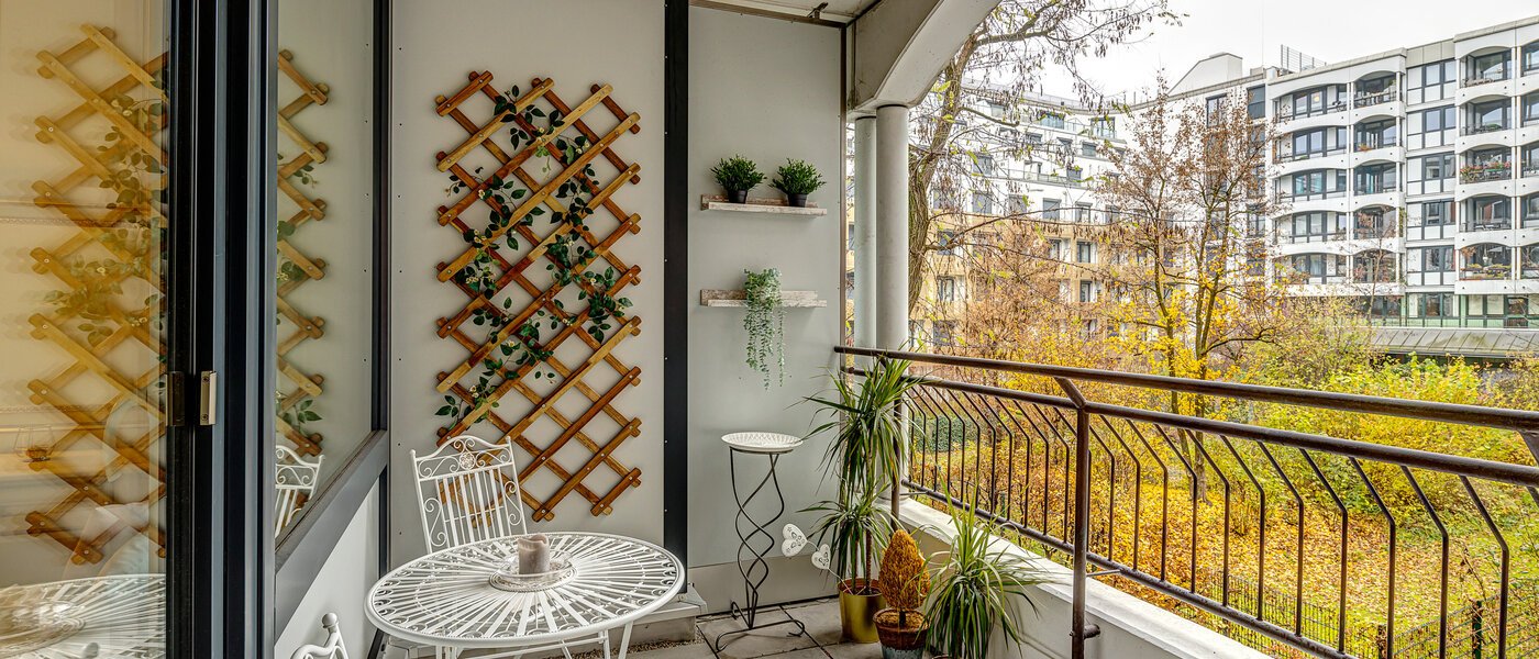 apartment München Bogenhausen 01 loggia 13259