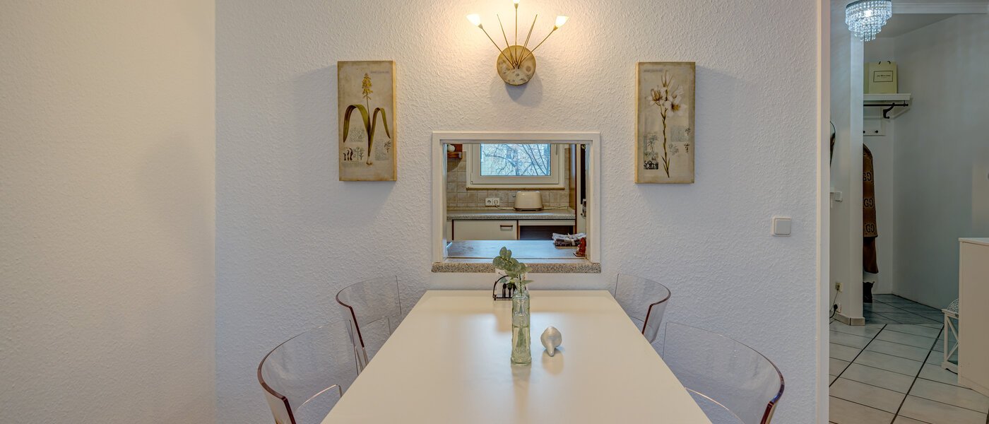 apartment München Bogenhausen 06 living area 13259