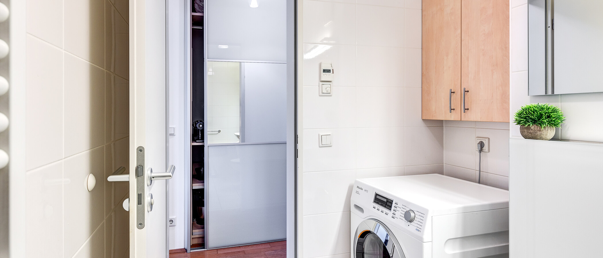 apartment München Schwabing-West 03 bathroom 13262