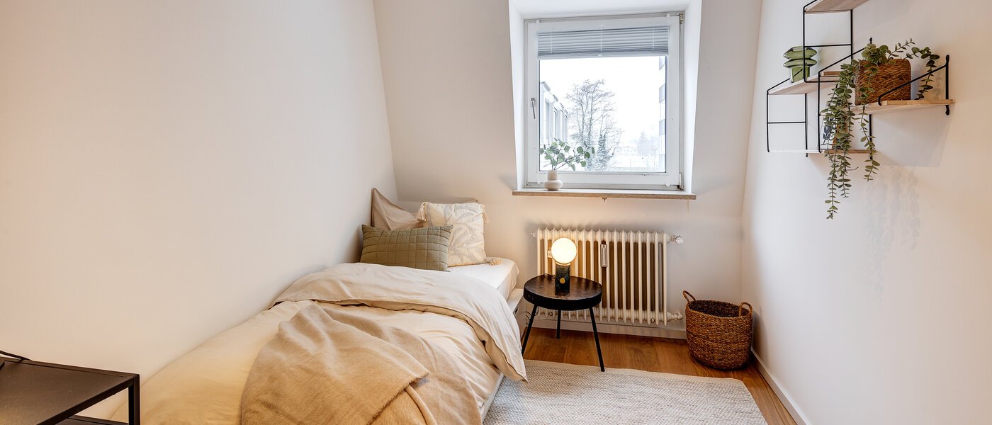 attic apartment München Giesing 02 2. bedroom 13269