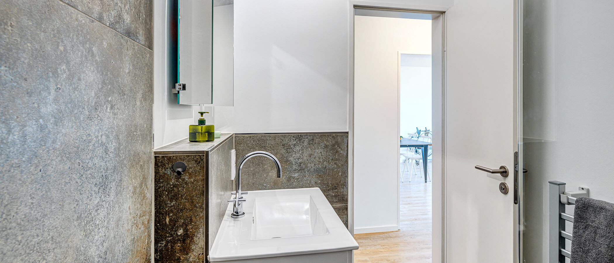 apartment München Theresienhöhe 02 bathroom 13283