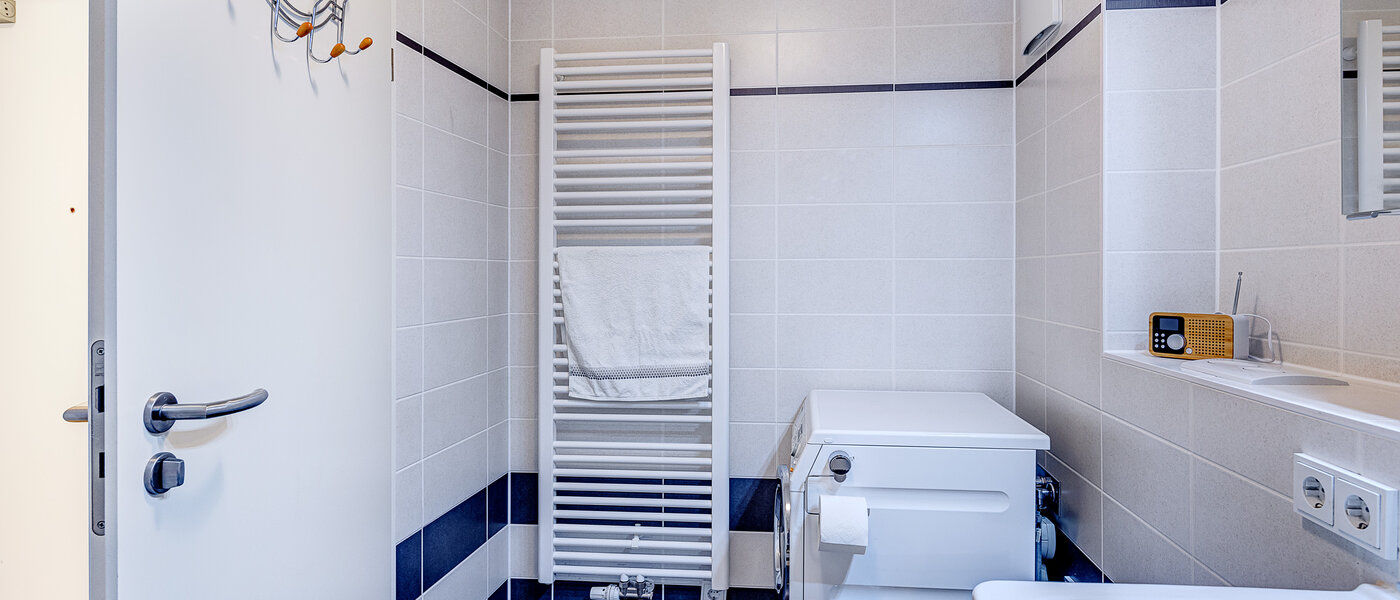 apartment München Oberföhring 03 bathroom 13285